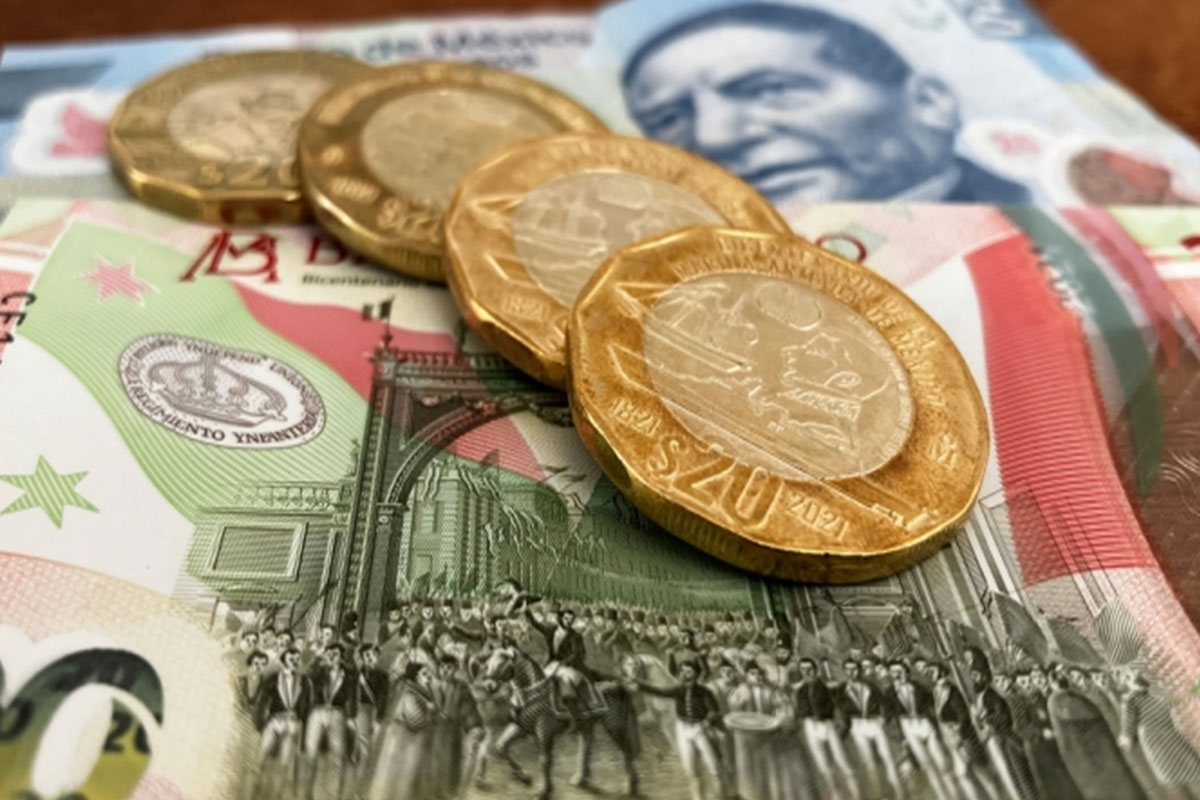 Mexican Peso currency for travel to Riviera Maya